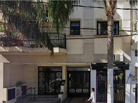 *LOCAL 3 X 6 CON BAÑO SOBRE AV. DE MAYO *ES REQUISITO INDISPENSABLE CONTAR CON GARANTÍA PROPIETARIA