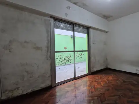 Depto Tipo Casa en Venta 70 años