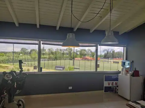 Oficina Luminosa doble altura en Riviera Park