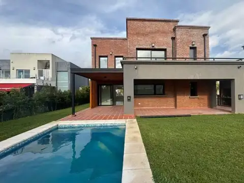 Casa en Venta de 4 dormitorios