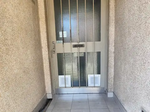 DIAZ VELEZ  al 2700