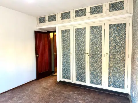 ALQUILER CASA  3 DORMITORIOS C/ TERRAZA EN ABASTO