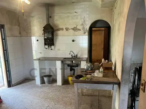 117 e/ 80 bis y 81 2300, Piso 0