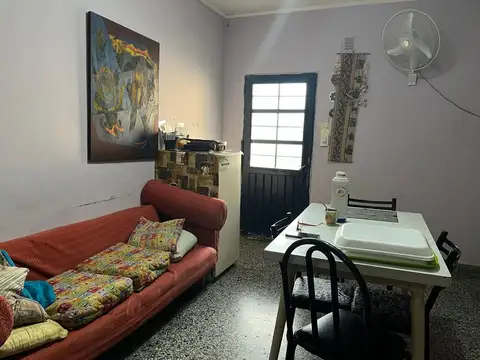 Casa 2 dorm + 3 monoambientes en Santo Tomé