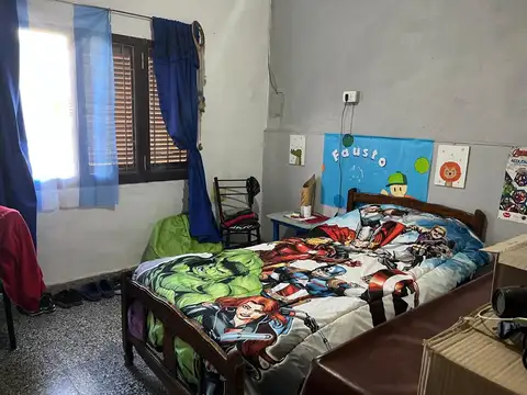 Casa 5 ambientes con 2 baños