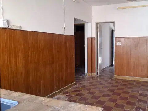Casa 3 ambientes con 1 baño