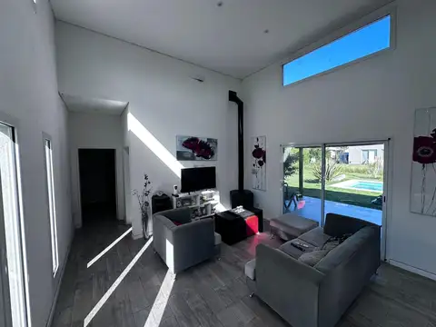 Casa en Venta en Santa Isabel, USD 190.000