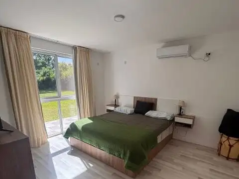 VENTA - Casa quinta 2 habitaciones, piscina climatizada y amplio lote de 2000 m2