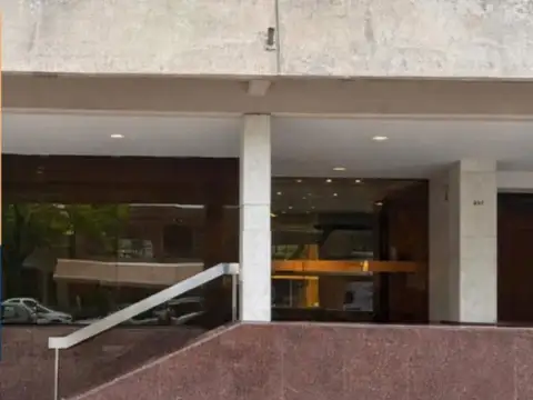 Oficina en Venta con 1 cochera