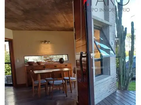 Casa en Alquiler de 3 dormitorios