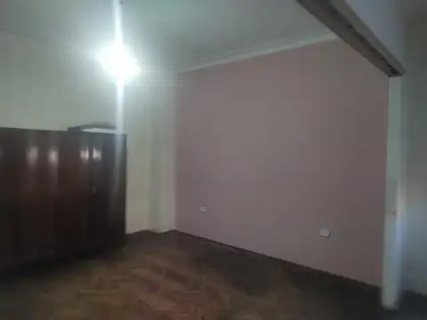 Depto Tipo Casa en Alquiler 60 años