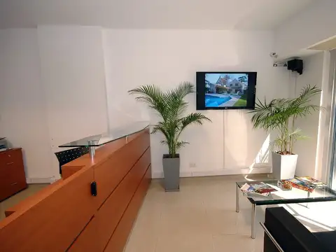 Belgrano Local Corporativo Premium | 374 m² | Doble Acceso | Jardín Exclusivo