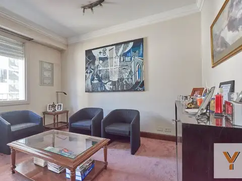 Oficina en Venta 60 años