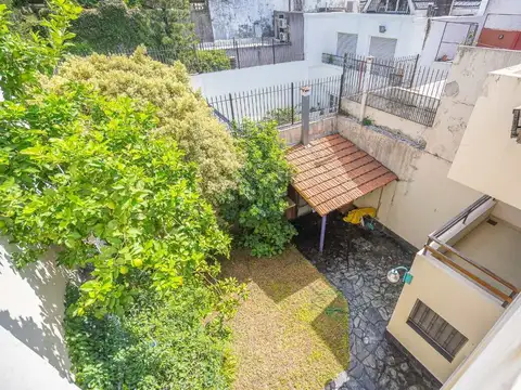 Venta Casa 4 dorm  jardín y cochera Colegiales