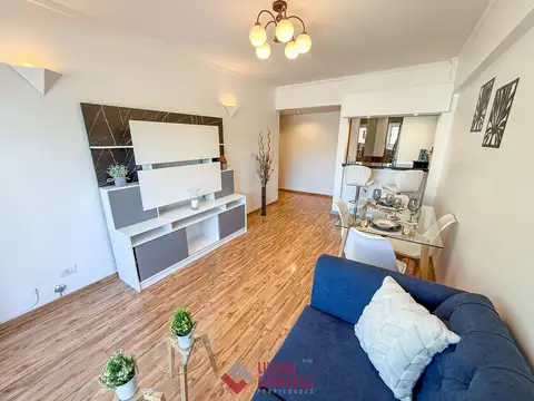 3 AMBIENTES CON COCHERA. PLAZA MITRE.