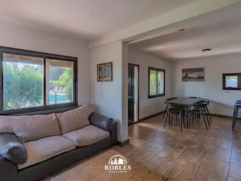Casa 5 ambientes con 3 baños