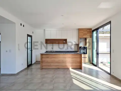 Casa en venta a estrenar en Barrio cerrado