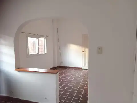 Depto Tipo Casa en Alquiler de 2 ambientes
