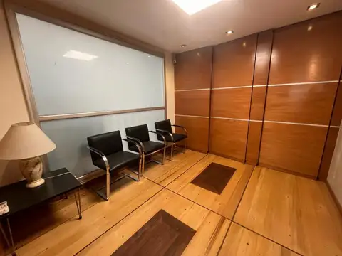 Oficina en  Venta piso entero de 180 metros en excelente estado.