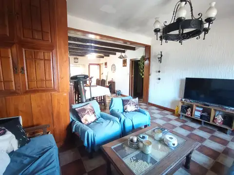 Depto Tipo Casa 4 ambientes con 2 baños