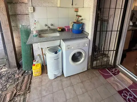Departamento 4 ambientes con 2 baños