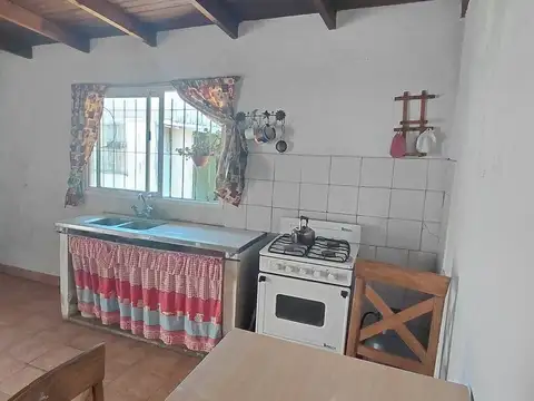 Reina Elena 2100