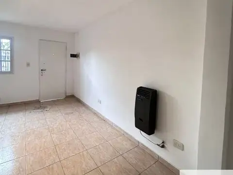 Casa en Alquiler con 1 cochera