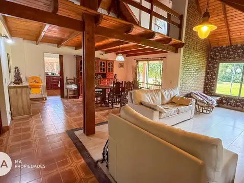 Casa 2 Dormitorios con extenso jardín - El Talero 2600 - Funes | Venta