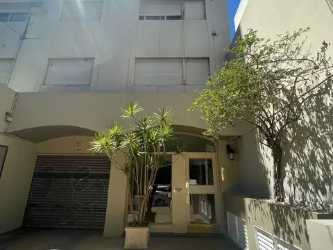 Monoambiente en alquiler. Céntrico. La Plata