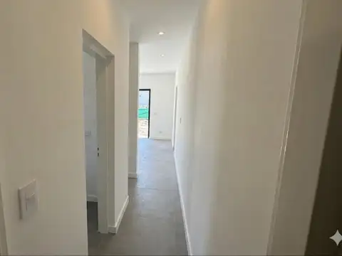 Venta Casa, lote central en San Ramón Pilar del éste Venta Casa, lote central en San Ramón Pilar del éste al 5500