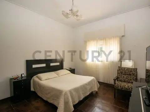 Casa 6 ambientes con 3 baños