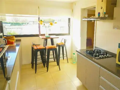 Distinguida y Moderna Propiedad, valor actualizado!...