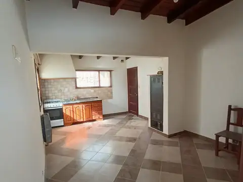Depto Tipo Casa en Alquiler de 1 dormitorio