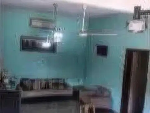 Casa VENTA - 3 dormitorios 2 bañso -70mts2 totales  - Berazategui