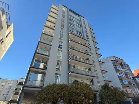 Venta Departamento 2 ambientes con cochera