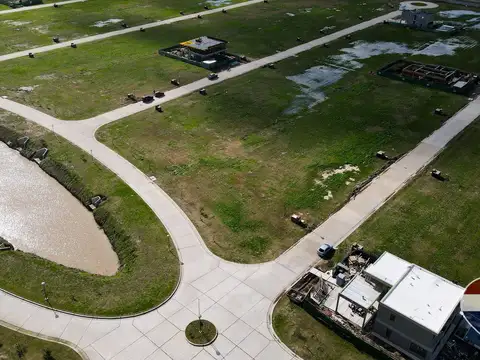 Terreno en Venta de 716,0 m2
