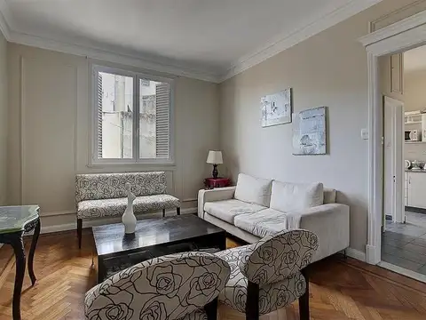 Santa Fe y Libertad tres ambientes impecable con muebles