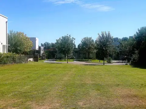 Venta Lote en cul de sac Barrio Santa Guadalupe - Pilar del Este. ULTIMOS LOTES!!