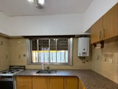 Depto Tipo Casa en Venta en Lanus, USD 59.000