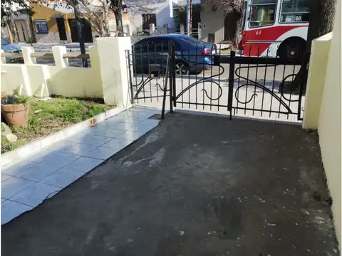 Avenida Piedra Buena 5500, Piso 0