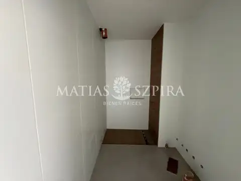 Departamento en Venta con 9 cocheras