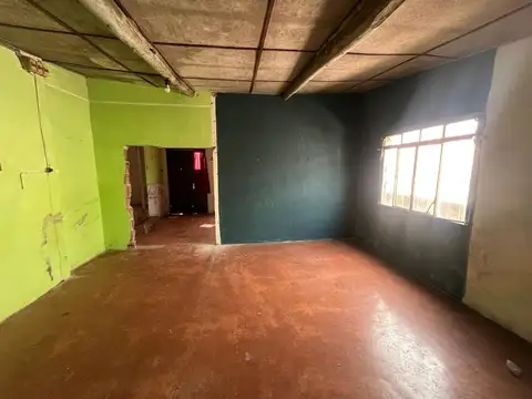 Casa 5 ambientes con 2 baños