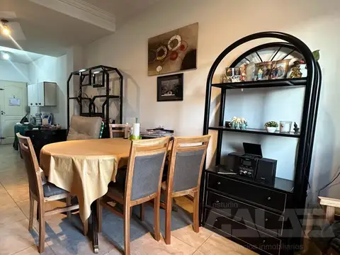 Depto Tipo Casa en Venta de 3 ambientes