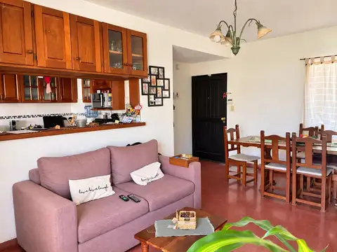 Depto Tipo Casa en Venta en Quilmes, USD 79.000