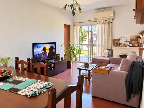 Depto Tipo Casa 4 ambientes con 1 baño