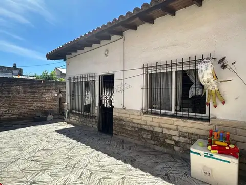 CASA 5 ANB EN AVELLANED C/QUINCHO APTO CRÉDITO