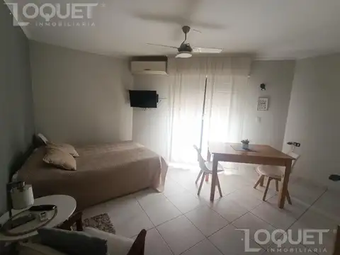 Departamento Monoambiente en alquiler, en pleno Bv. Galvez