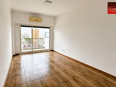 venta depto 2 Amb 1 dormitorio,Saavedra con dos balcones