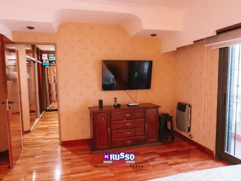 Casa 5 ambientes con 2 baños