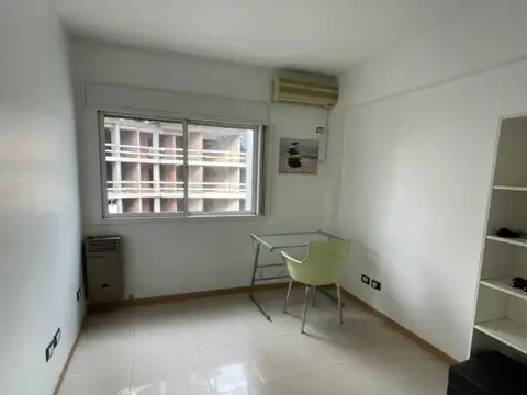 3 ambientes departamento - oficina consultorio en Virrey del pino y Cabildo.